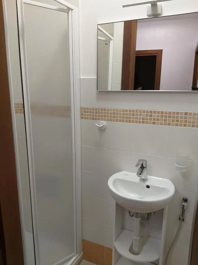 Casa Vacanze Modena Costermano Lägenhet
