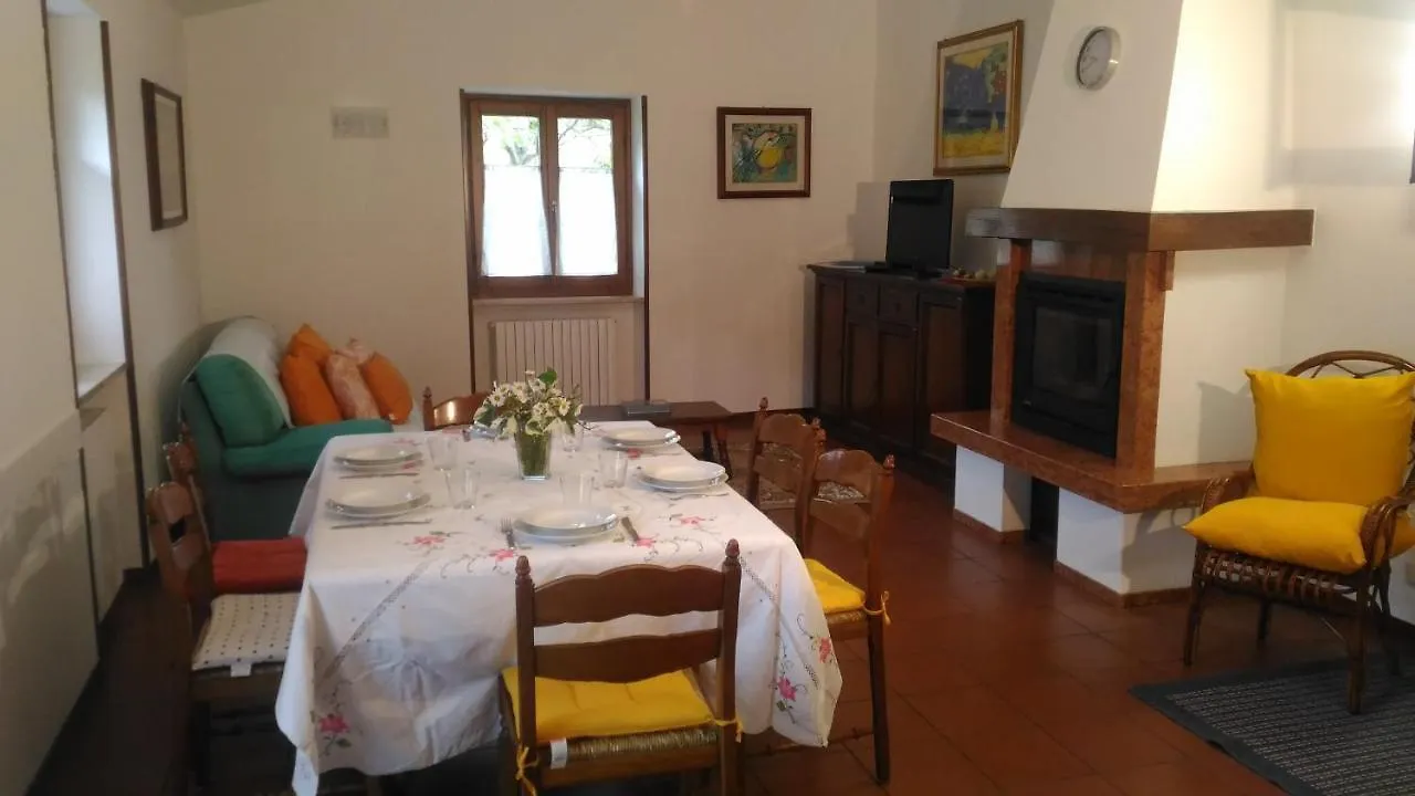 Casa Vacanze Modena Costermano Lägenhet