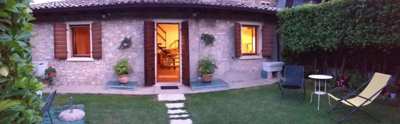 Casa Vacanze Modena Costermano